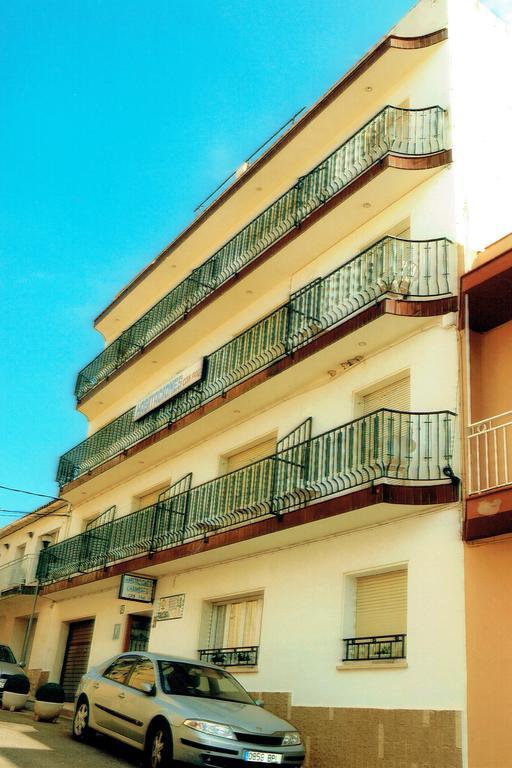 Can Pau Guesthouse Льянсса Экстерьер фото